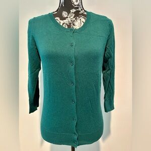 Beautiful emerald green cardigan sweater with sparkling floral buttons